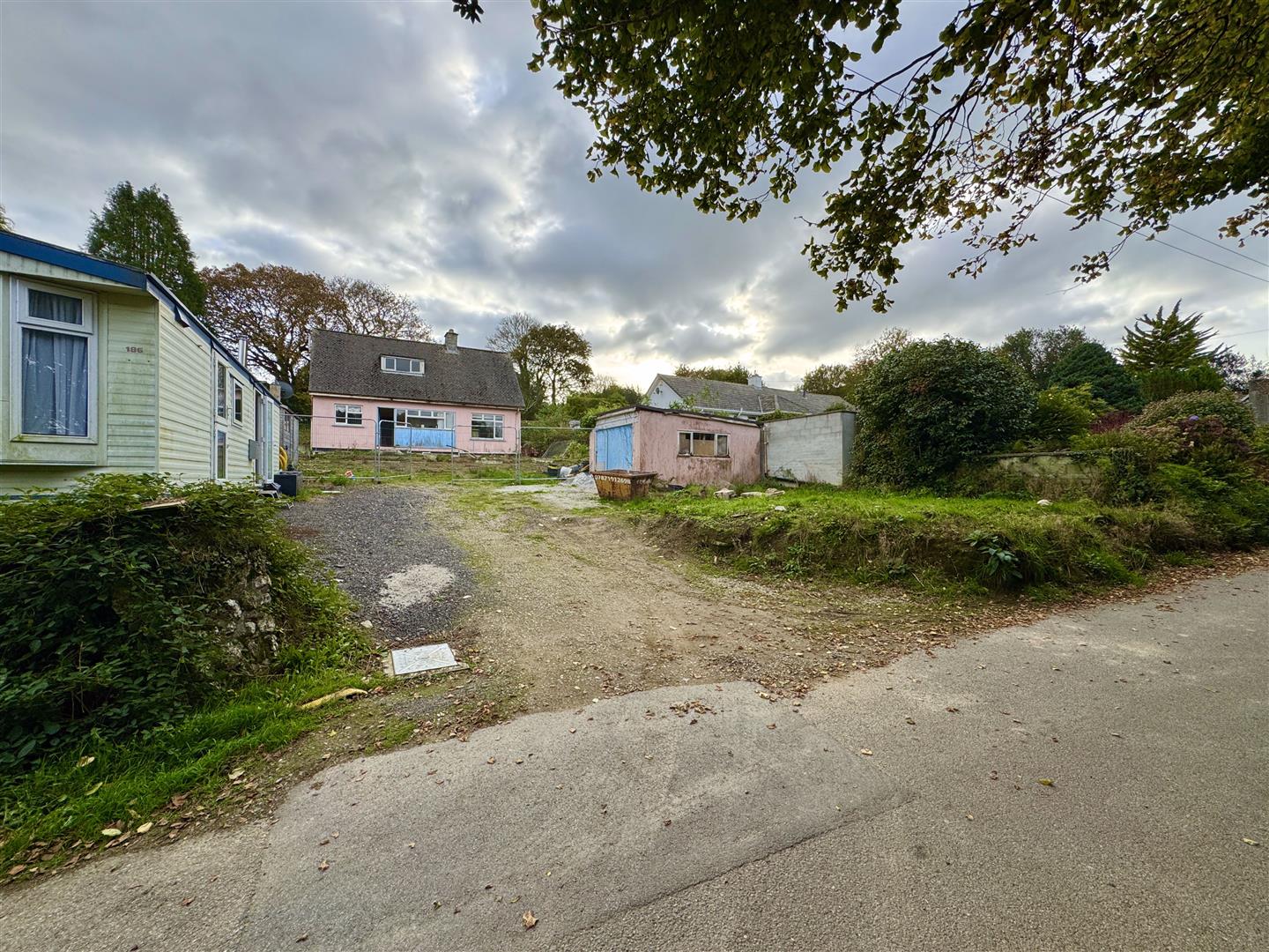 School Hill / Chyvogue Lane, Perranwell Station, Truro